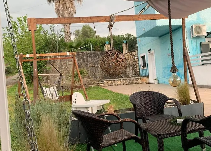 Michael's Garden شقة فندقية Sidárion